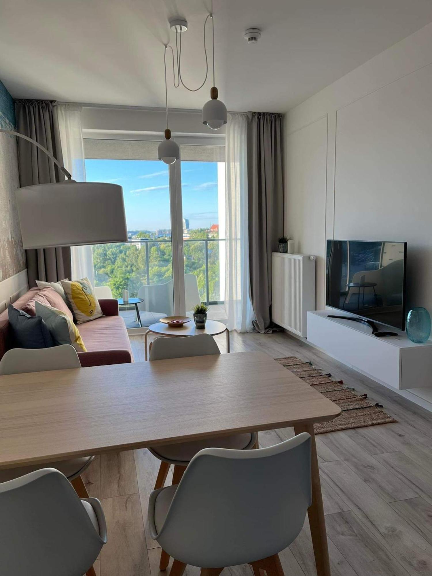 Apartment 718 - Modern Tower